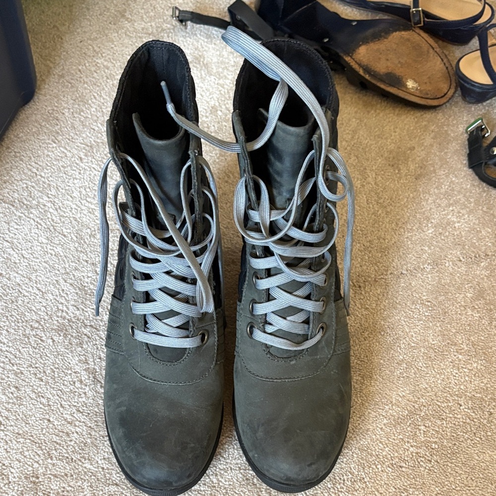 Sorel Lexie wedge bootie.  Charcoal/Black Lace-Up. Like new